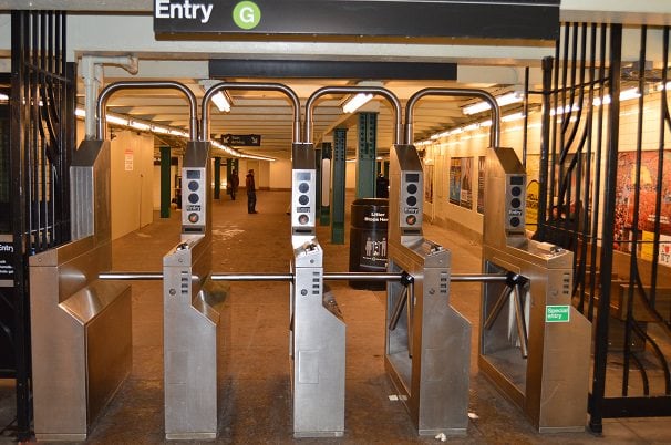 How to Buy a NYC Subway Card