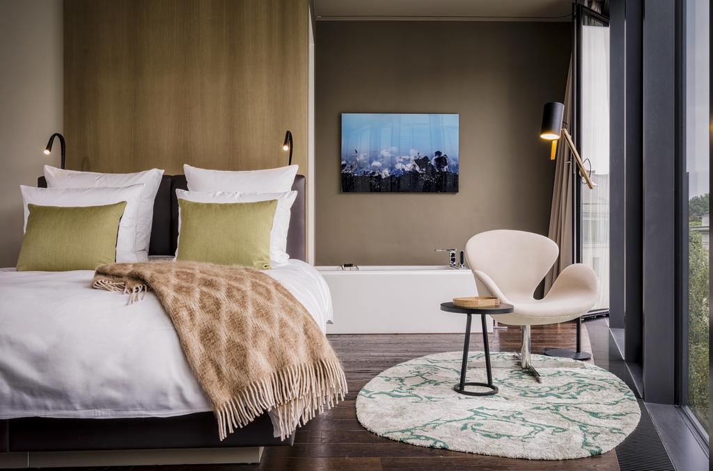 Das stue hotel berlin just a pack Bordben jem og fix