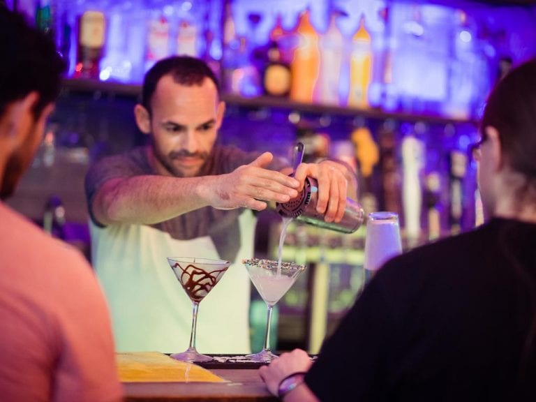 The BEST Hostels in Miami & Miami Beach (2019 • REAL Insider Guide)