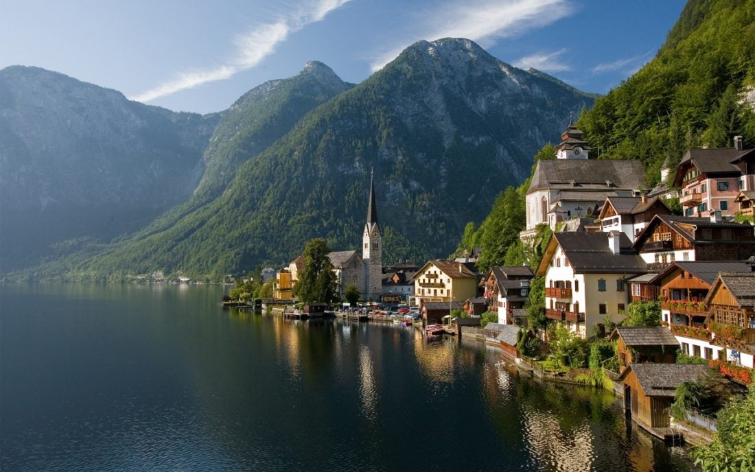 the best day trips from Vienna - Hallstatt