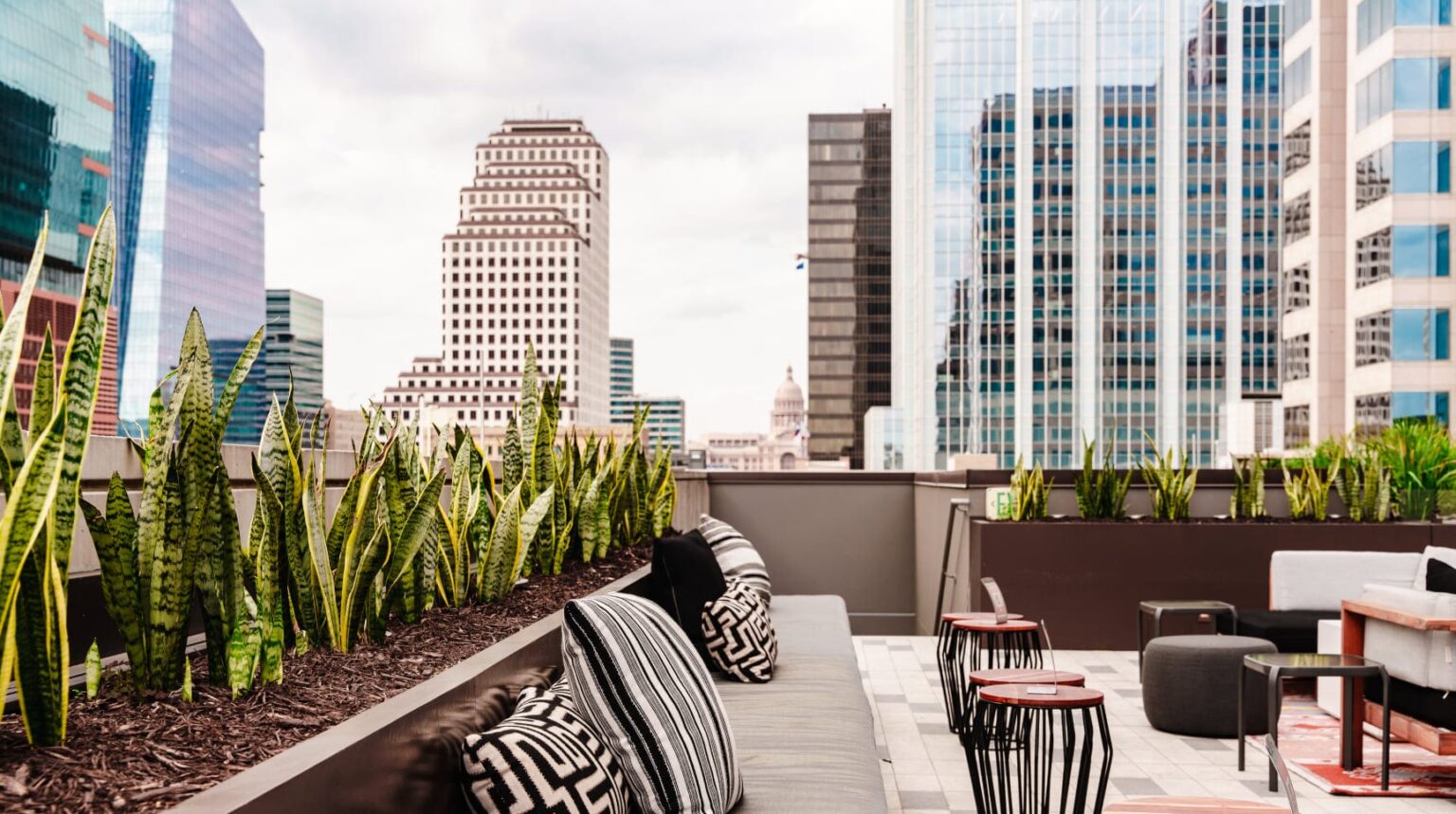 18 Best Rooftop Bars & Restaurants in Austin Texas