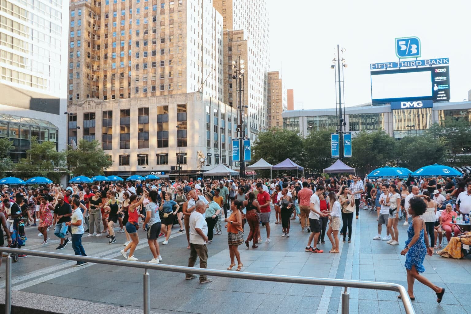 Elegant Salsa On The Square Images